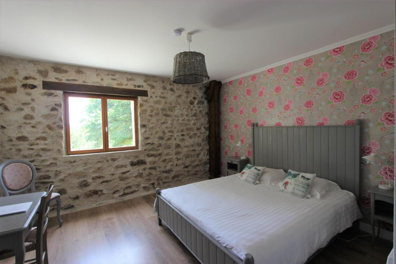 Combrailleurs Bed & Breakfast Espinasse Exterior photo